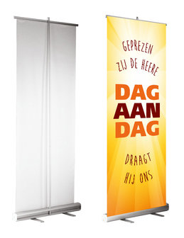 Roll-up banner / Dag aan dag draagt Hij ons